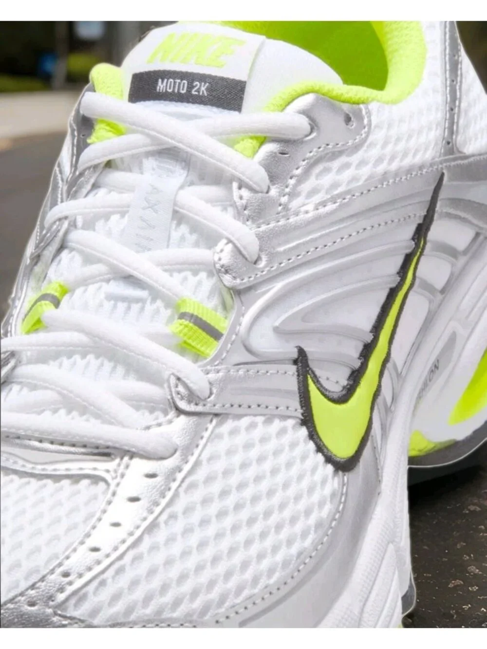 Nike Air Max Moto 2K White Cyber Metallic Silver HQ2056-105 - Women's Size 11